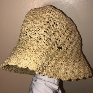 August hat